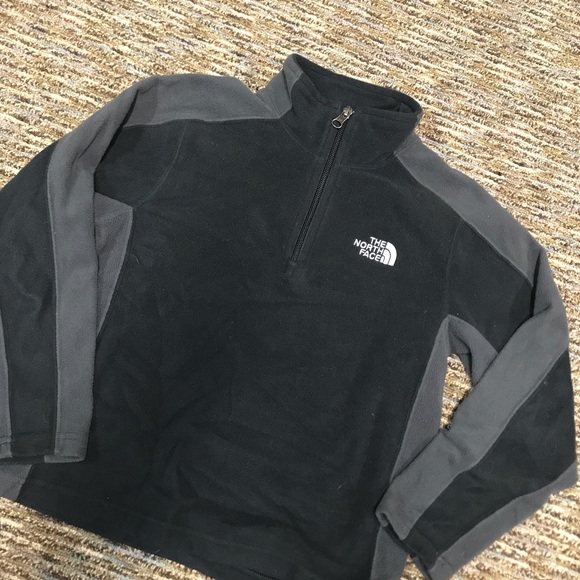 The North Face pull over - Picture 1 of 4